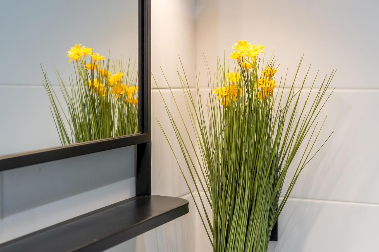 Wide And Modern -1Bd 1,5 Bth- Malasana Madrid Bagian luar foto